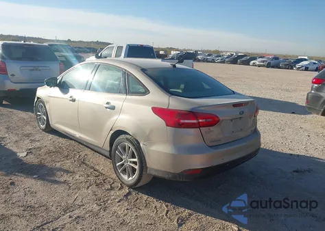 2017 Ford Focus Se z USA, uszkodzony, nr VIN 1FADP3F27HL229752